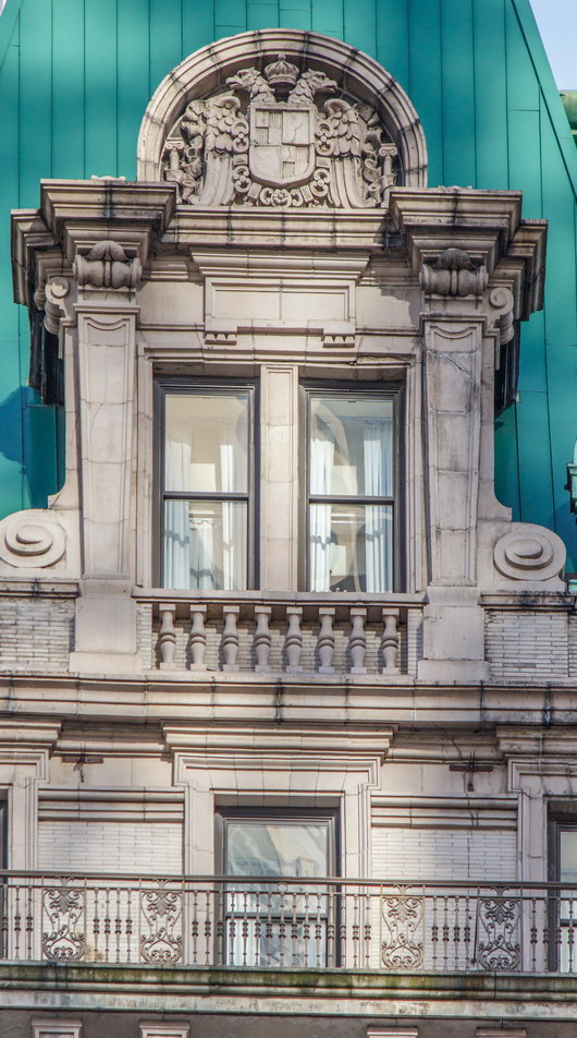 Detail, Broadway facade.