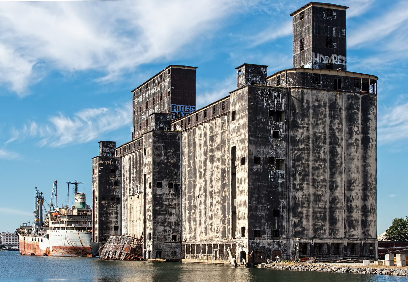 klar om forladelse Monumental New York Architecture Photos: Port of New York Grain Terminal